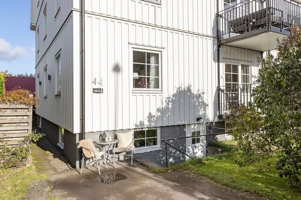 Charmig 2:a vid Strand nära centrum