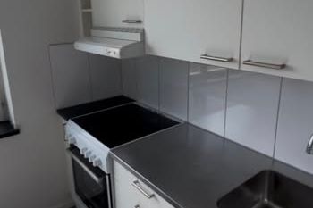 Studentetta med förstahandskontrakt