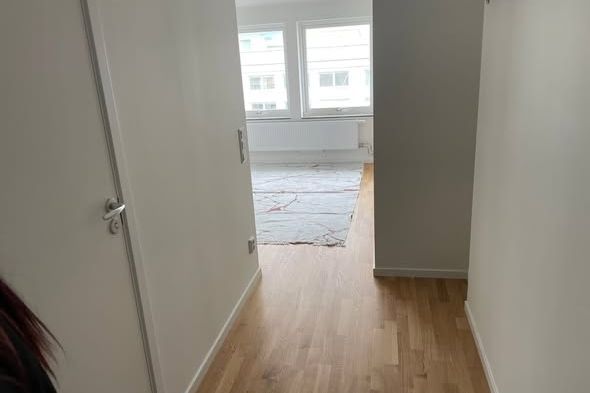 Nyrenoverad 1:a i Frölunda torg