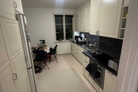 Rymlig 1:a på Sandåsgatan