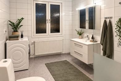 Rymlig 2:a på Öster – stor balkong