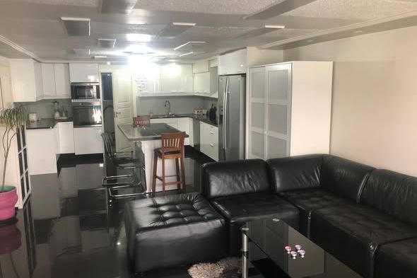 Ljus 3:a med lyxrenovering & uteplats