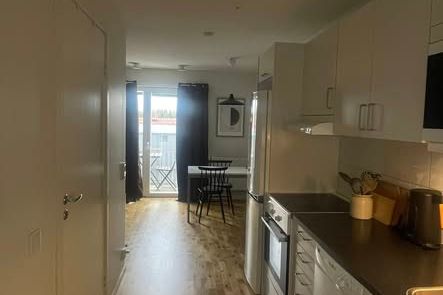 Möblerad 1:a i Tomtebo – student