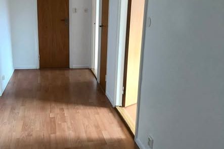 Rymlig 4:a med två balkonger i Hässleholm