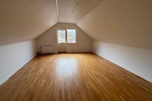 3 rok på hästgård i Nol med stall