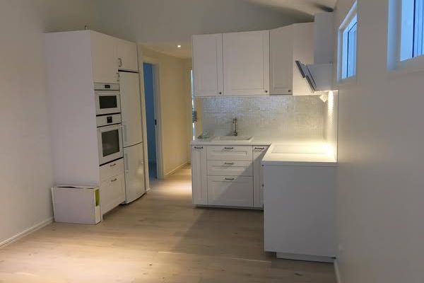 Charmig 2:a med egen gård i Vallentuna