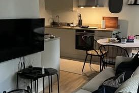Smart 31 kvm med uteplats i Blackeberg