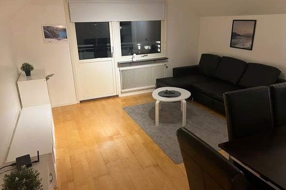 Ljus 2:a i lugnt villaområde, Huskvarna