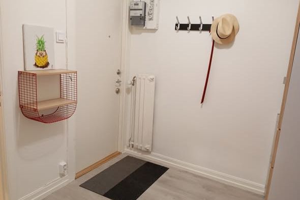 Möblerad 1:a i centrala Huskvarna