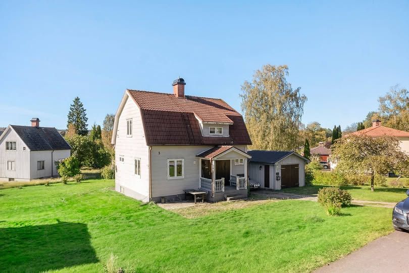 Spacious Home, Lake Views in Nykroppa