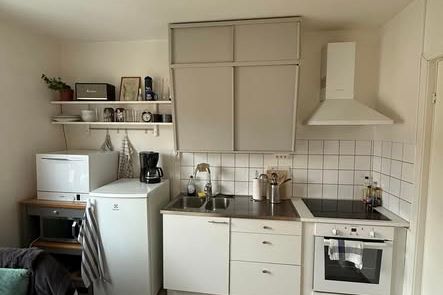 Möblerad 1a i Luthagen – egen ingång