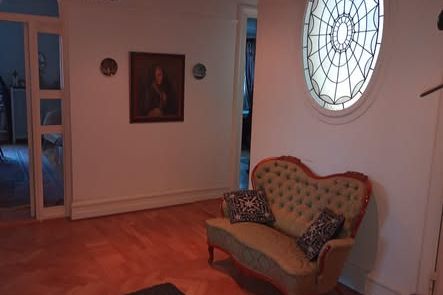 Möblerat 30m² rum vid Triangeln Balkong