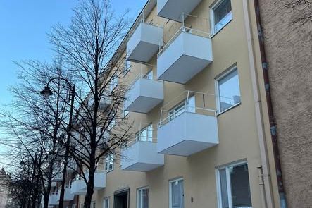 Central 1:a med balkong & allt ingår