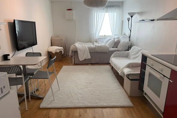 Möblerat hus med parkering i Vega