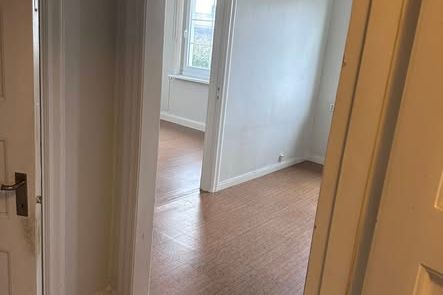 Charmig 2:a med trädgård och fri parkering