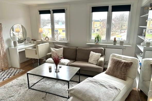 Ljus 2:a nära centrum i lugnt läge