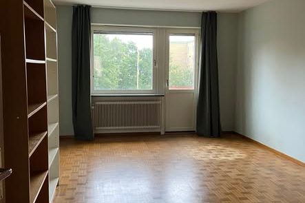 Stort rum i tjejkollektiv i Uppsala