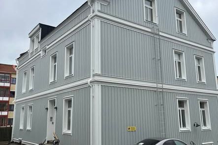 Renoverad 3:a 95 kvm m trädgård
