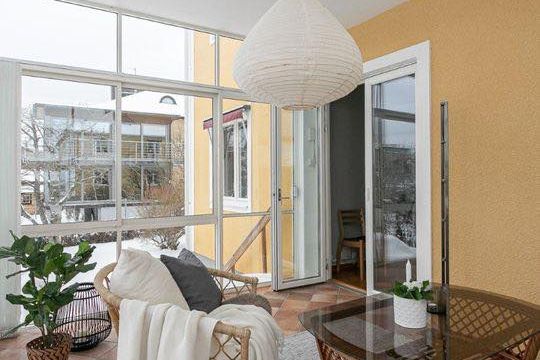 Stor våning vid Stadsparken, 6 rok