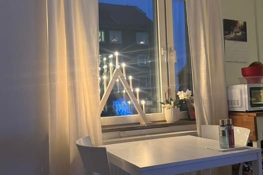 Charmig 2:a med Vättervy på Öster