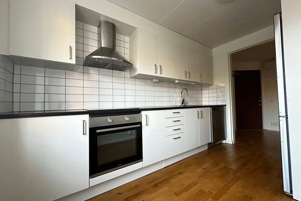 Renoverad 2:a nära centrum med innergård