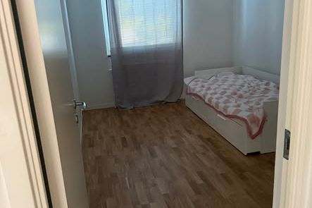 Rum uthyres i Tensta – nära t-bana