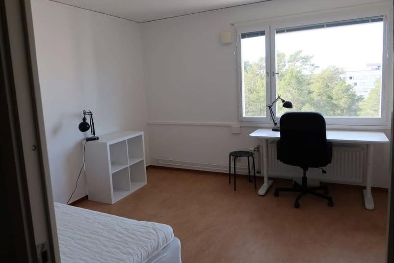 Cozy Furnished Room in Flogsta β March