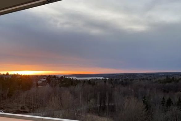 Ljus 3:a i Skärholmen nära T-bana