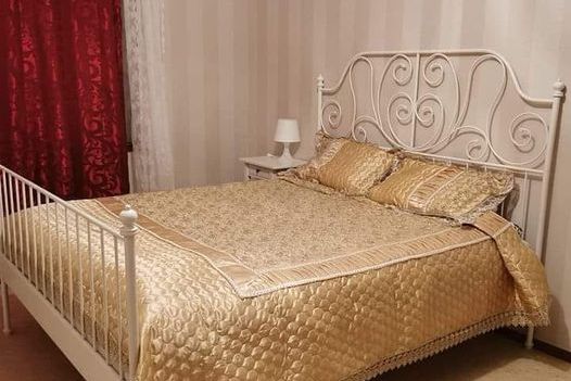 Furnished Room for Female Near Sthlm City