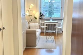 Möblerad 1:a med solig balkong i Majorna