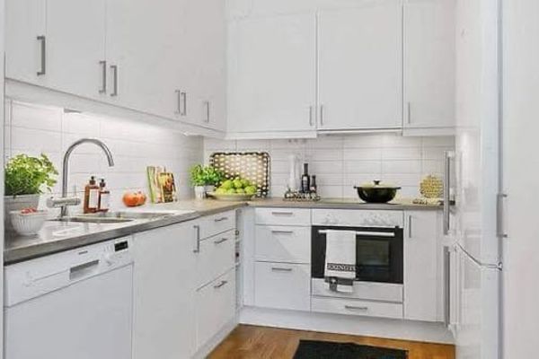 Modern 2:a med uteplats i Sundbyberg