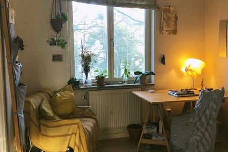 Möblerat rum i Rågsved med balkong