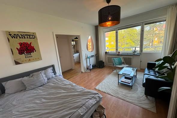 Ljus 1:a på Lidingö med parkering