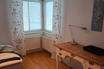 Centralt rum i 3:a – nästan egen 2:a