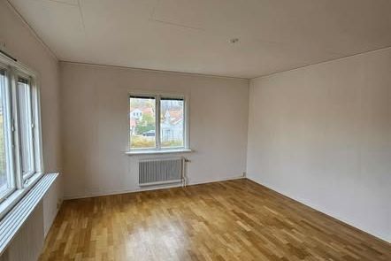 Renoverad 2:a med rymlig planlösning