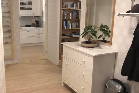 Möblerat rum i lugnt och centralt läge