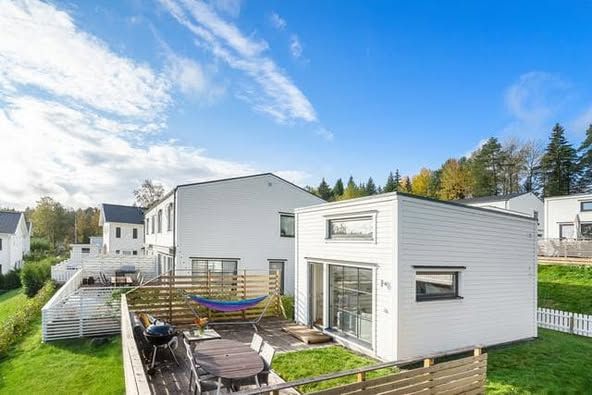 Mysig minivilla i Huddinge – nära Stockholm
