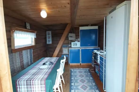 Sommarstuga med fjällutsikt på Rödön