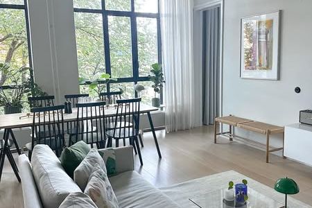 Ljus 2:a på Kungsholmen uthyres i sommar