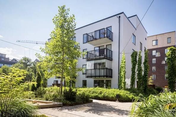 Mysig 1:a med uteplats i Nya Hovås
