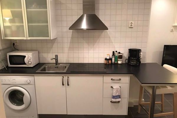 Möblerad 1:a i Edsviken, nära city och p-tåg