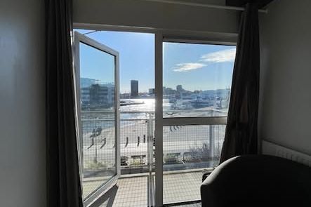 Studentetta med sjöutsikt Lindholmen