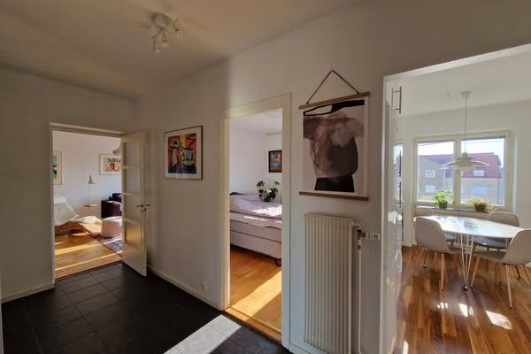 2:a nära havet i Malmö, möblerad med balkong