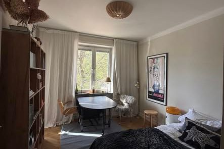 Ljus etta i Luthagen med balkong