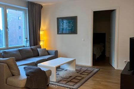 Modern 2a med balkong & garage i Täby