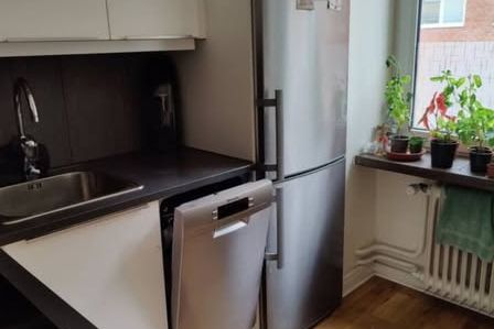 Möblerad etta vid Möllan uthyres jan