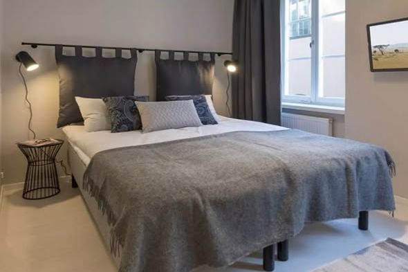 Möblerad studio på Johannesgatan