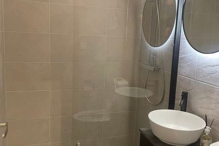 Etta med inglasad balkong i Uppsala