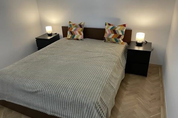 Möblerad 1:a på Odengatan – 4 300 kr