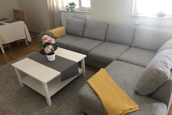Penthouse i Hallonbergen nära T-banan!